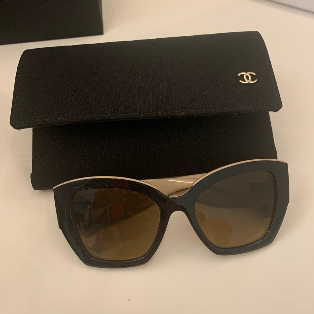 Authentic brand new Limited edition Chanel sunglasses. Must have this season!